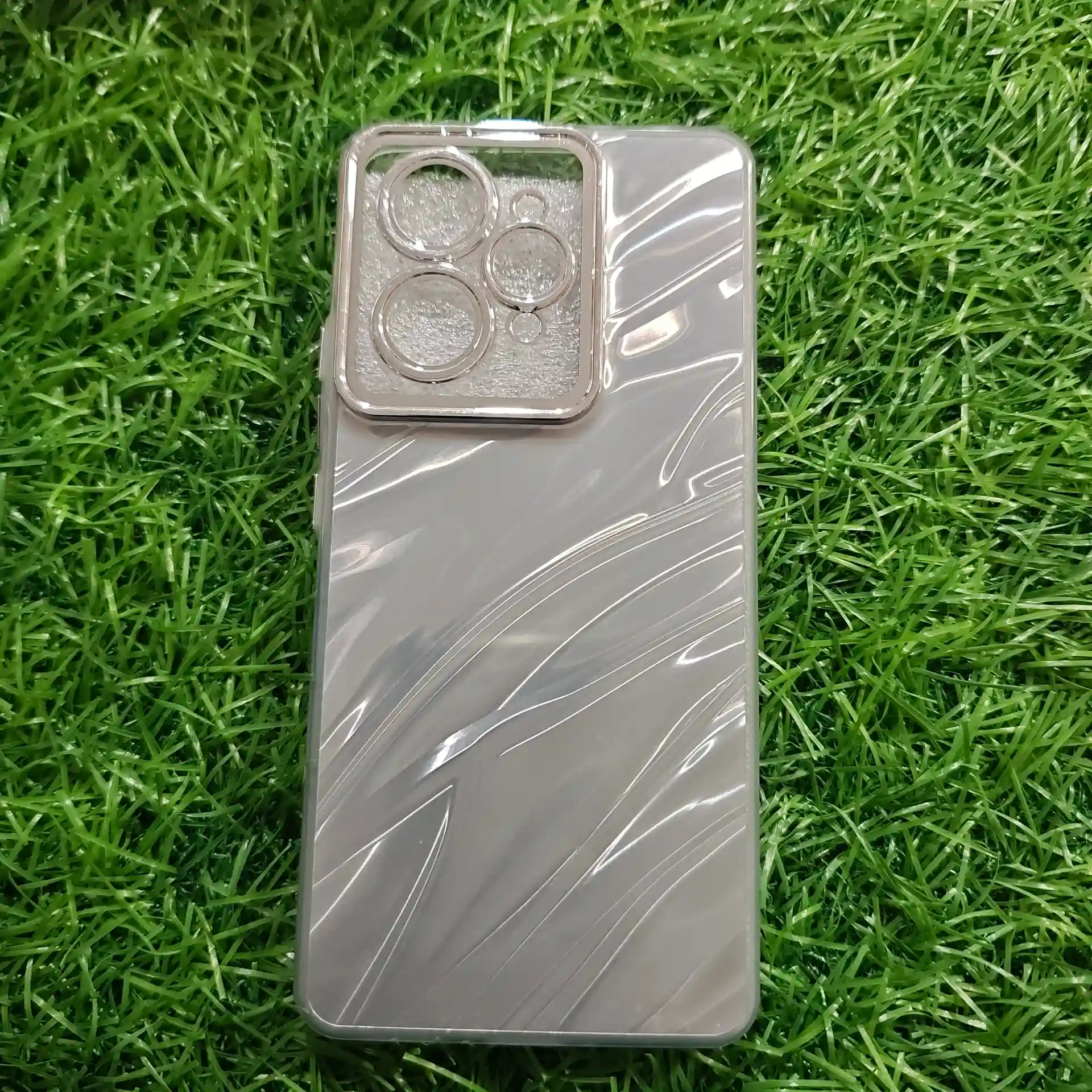 REALME 15-SHINE