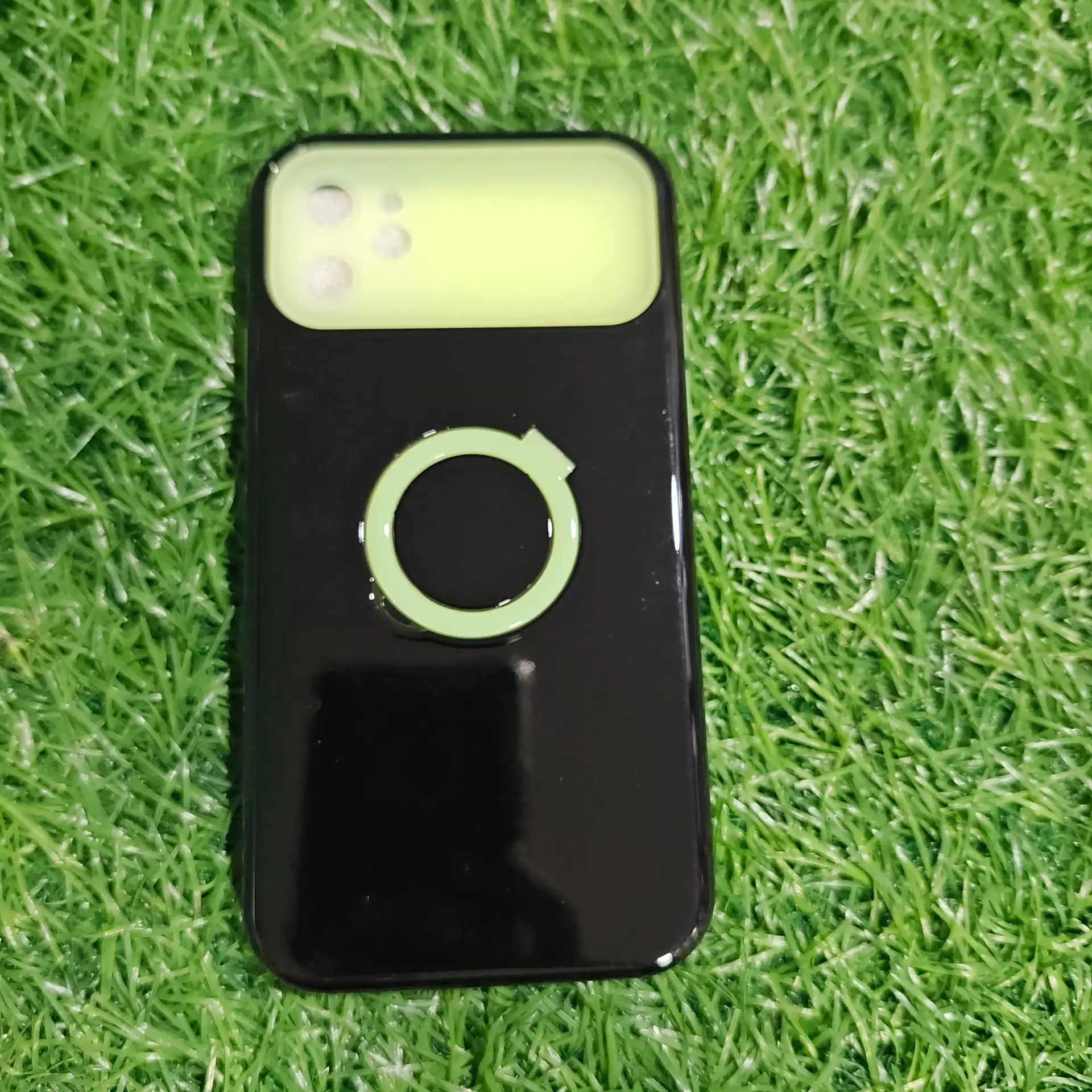 IPHONE 11- PROTECTIVE