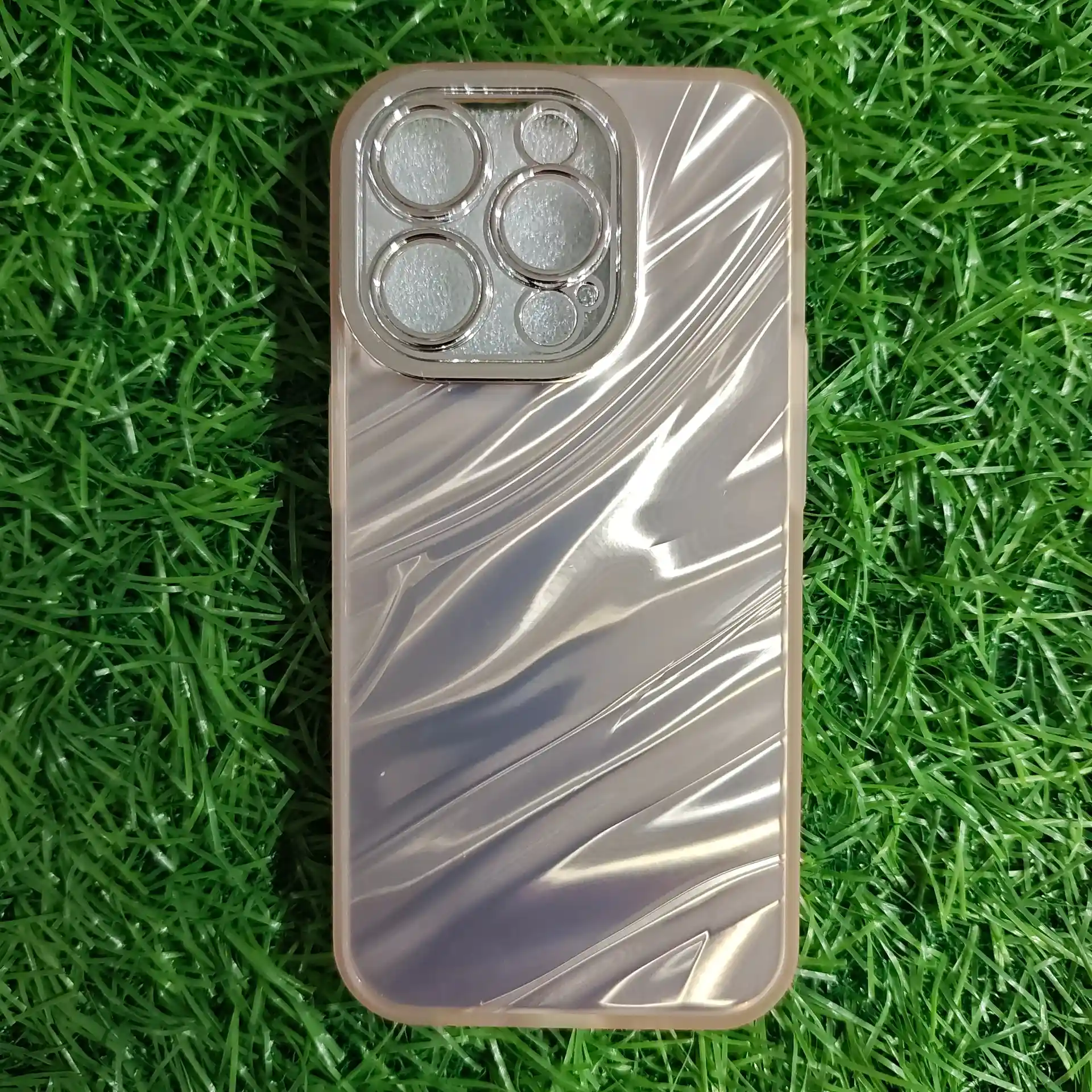 IPHONE 15 PRO-SHINE