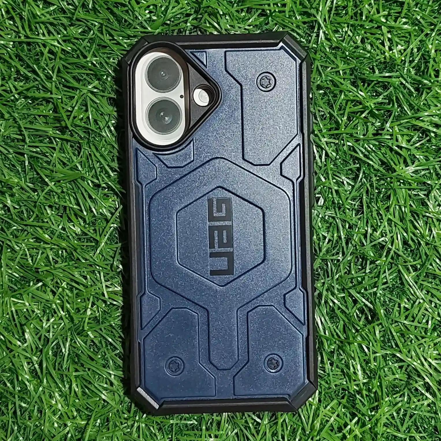 IPHONE 17-UAG