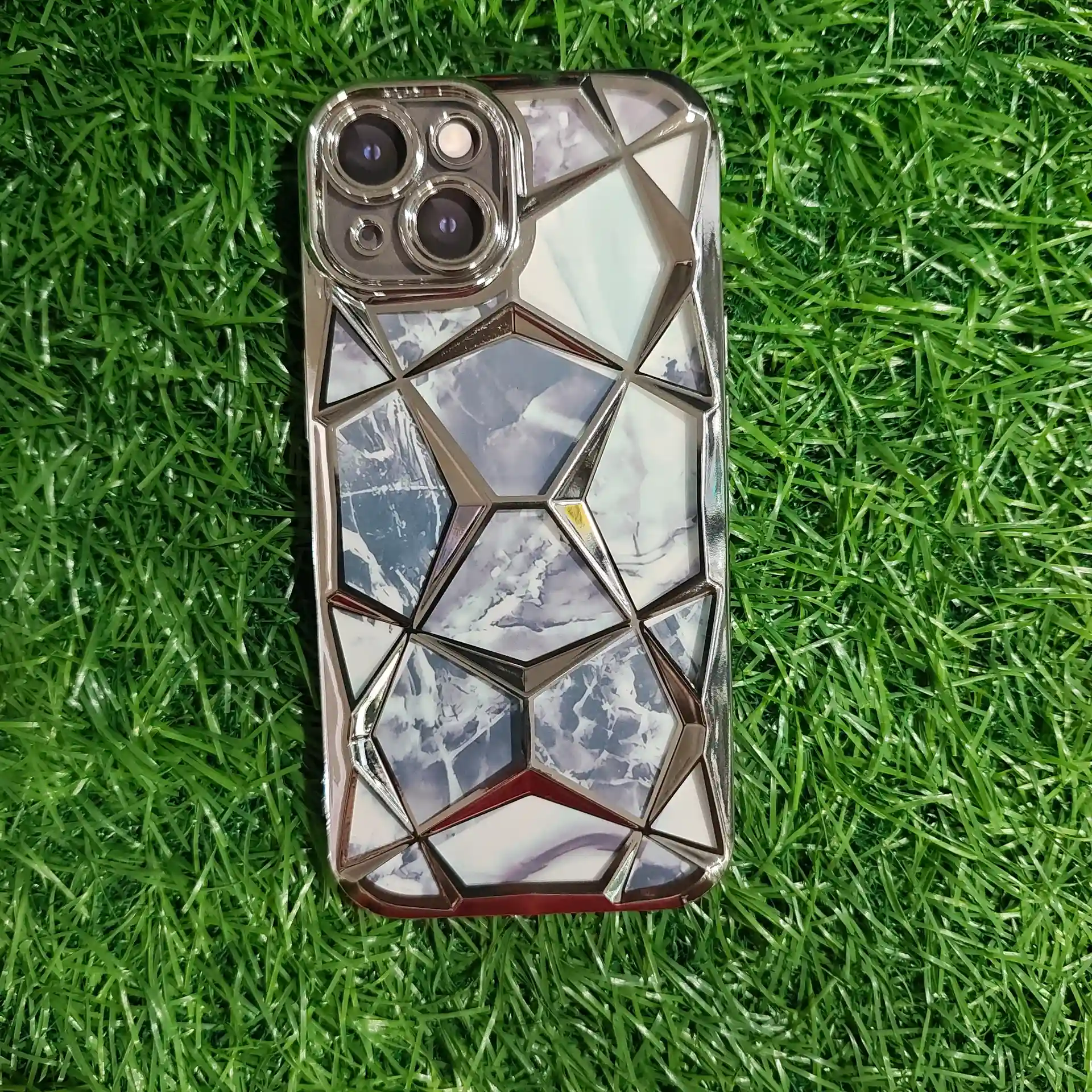 IPHONE 15-DIAMOND